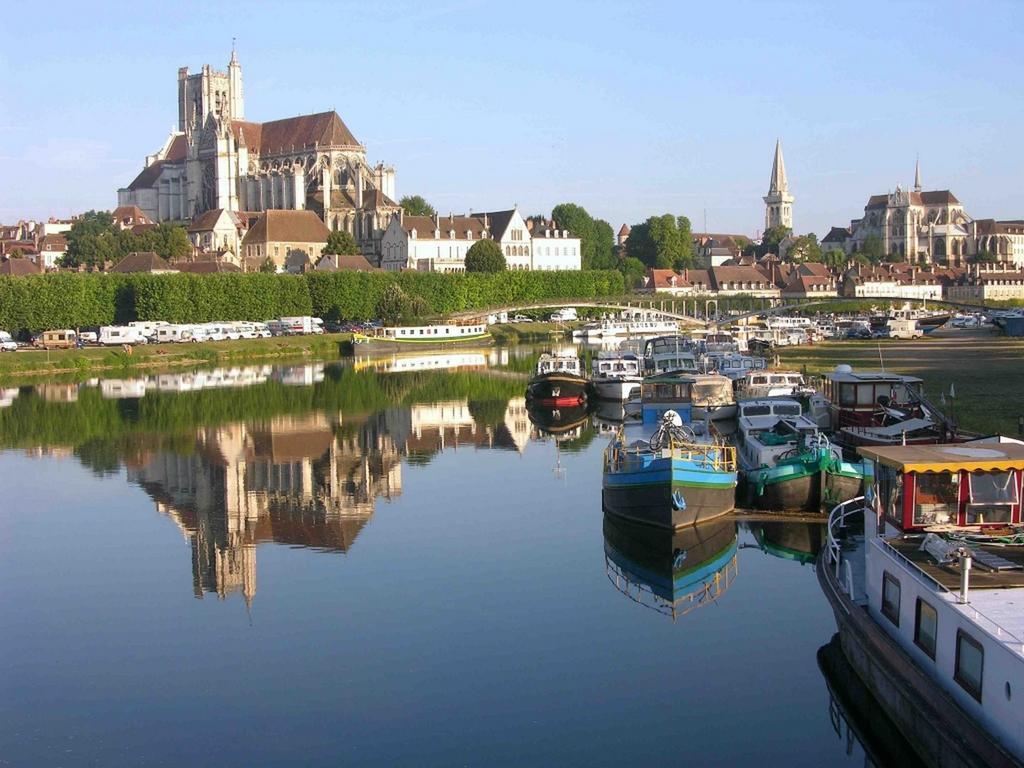 Premiere Classe Auxerre Monéteau Екстериор снимка